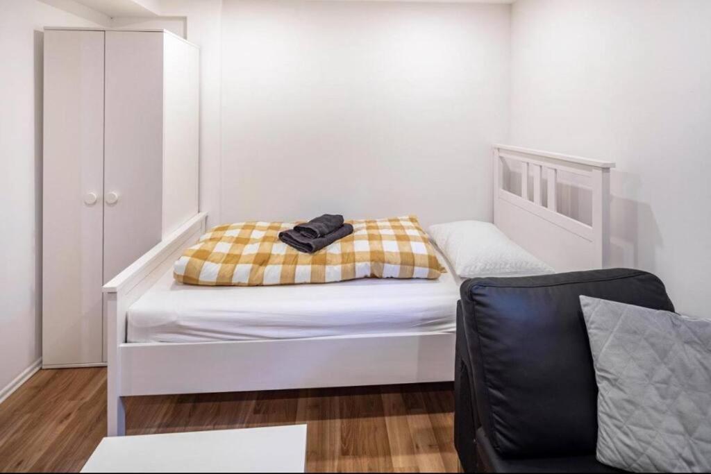 Cityloft Kassel 1 - Zentrale Unterkunft Fuer Gruppen Bis 7 Personen - Parkplatz - Netflix Exterior photo